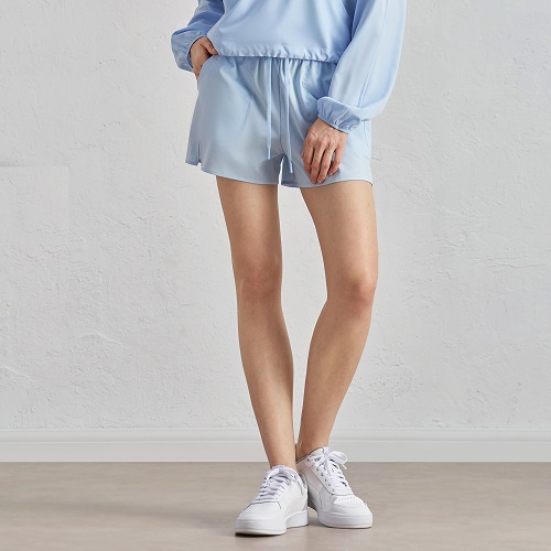 Loose-Fit Woven 5-Inch Shorts | Layered Styling Over Leggings | Breathable & Versatile