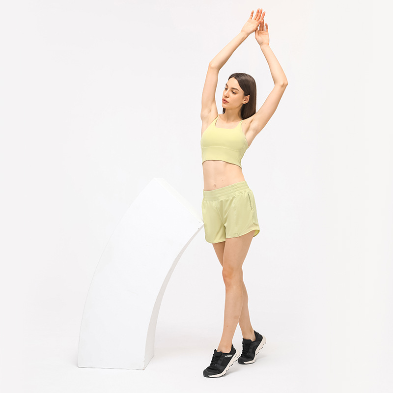 Factory wholesaleOrange Yoga Leggings- DK091 pocket quick dry shorts–FITFEVER detail pictures