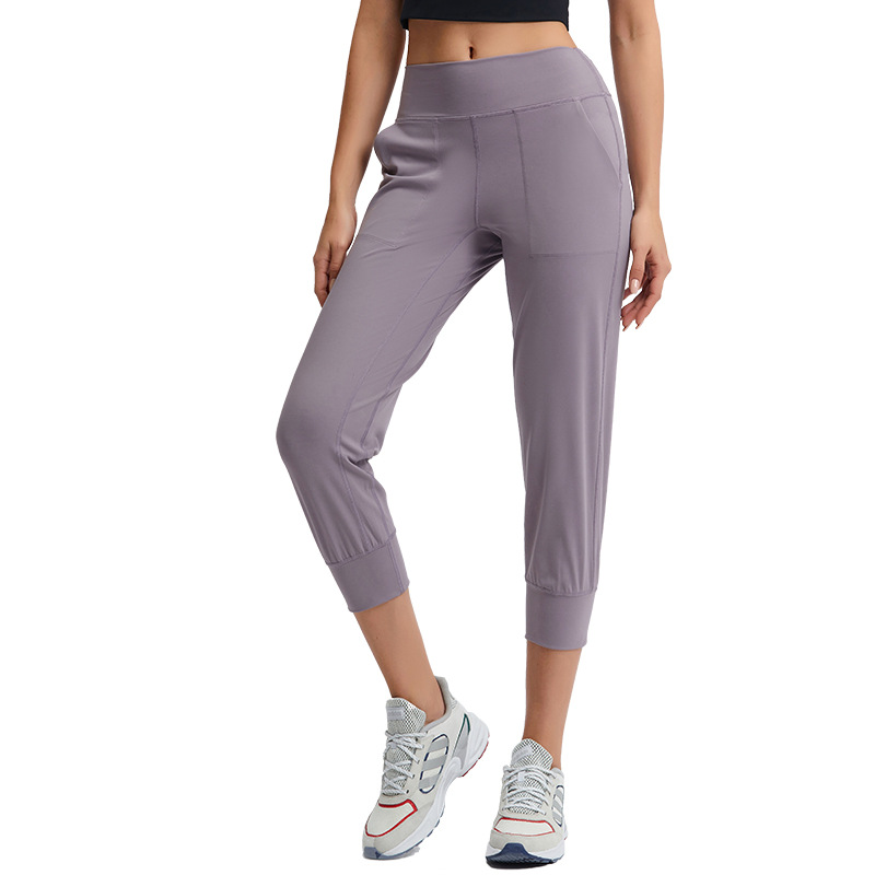 New Arrival ChinaBest Workout Leggings For Women- DL090 mid rise loose fit capri–FITFEVER detail pictures