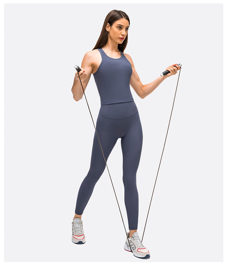 DT119 racer back padded vest (38)